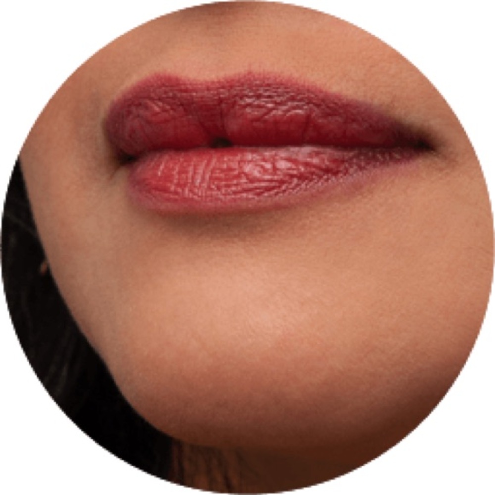 Rich Red Lipstick - Picture 5 of 7